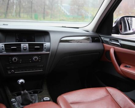 Чорний БМВ Х3, об'ємом двигуна 2 л та пробігом 260 тис. км за 10800 $, фото 13 на Automoto.ua