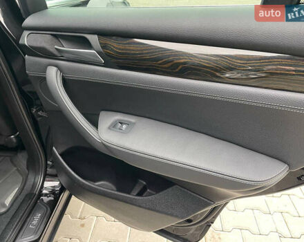 Черный БМВ Х3, объемом двигателя 2 л и пробегом 227 тыс. км за 11750 $, фото 94 на Automoto.ua