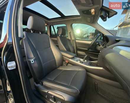 Чорний БМВ Х3, об'ємом двигуна 2 л та пробігом 130 тис. км за 17700 $, фото 62 на Automoto.ua