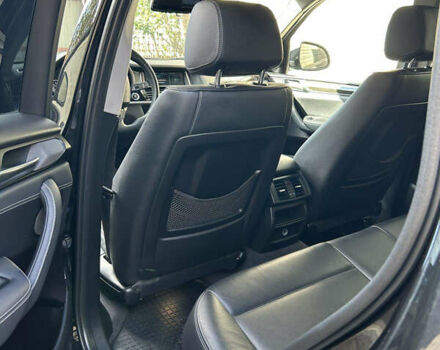 Чорний БМВ Х3, об'ємом двигуна 2.98 л та пробігом 181 тис. км за 18200 $, фото 11 на Automoto.ua