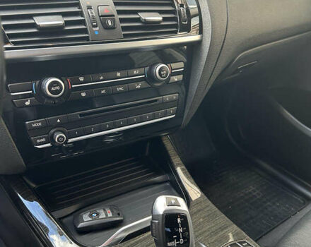 Чорний БМВ Х3, об'ємом двигуна 2.98 л та пробігом 181 тис. км за 18200 $, фото 16 на Automoto.ua