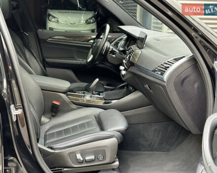 Черный БМВ Х3, объемом двигателя 3 л и пробегом 194 тыс. км за 28000 $, фото 4 на Automoto.ua