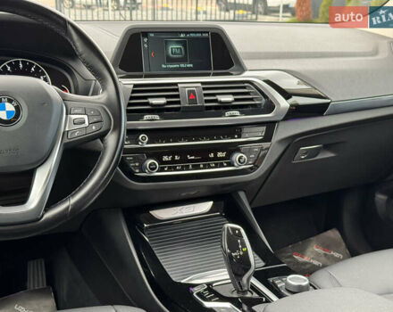 Чорний БМВ Х3, об'ємом двигуна 2 л та пробігом 117 тис. км за 26500 $, фото 37 на Automoto.ua