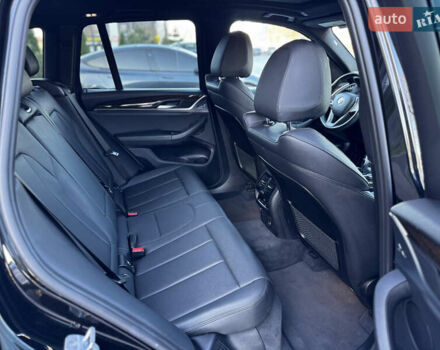 Чорний БМВ Х3, об'ємом двигуна 2 л та пробігом 147 тис. км за 26999 $, фото 13 на Automoto.ua