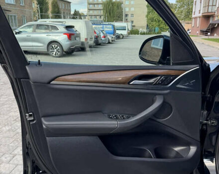Чорний БМВ Х3, об'ємом двигуна 2 л та пробігом 190 тис. км за 26300 $, фото 8 на Automoto.ua