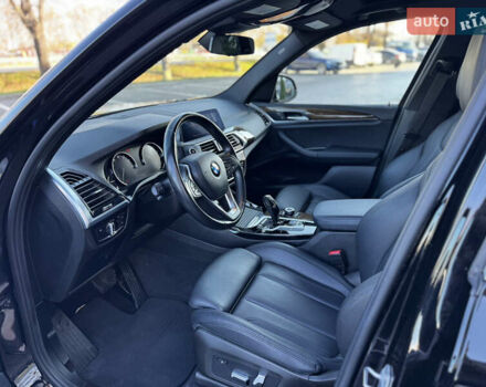 Чорний БМВ Х3, об'ємом двигуна 2 л та пробігом 147 тис. км за 26999 $, фото 9 на Automoto.ua