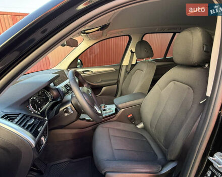 Черный БМВ Х3, объемом двигателя 2 л и пробегом 186 тыс. км за 32999 $, фото 65 на Automoto.ua