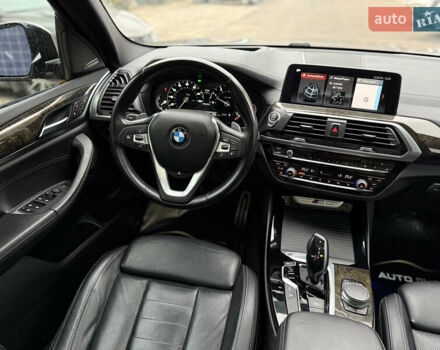 Черный БМВ Х3, объемом двигателя 3 л и пробегом 90 тыс. км за 34900 $, фото 48 на Automoto.ua