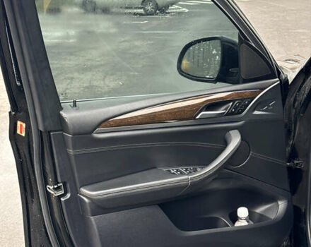 Чорний БМВ Х3, об'ємом двигуна 2 л та пробігом 129 тис. км за 22500 $, фото 13 на Automoto.ua