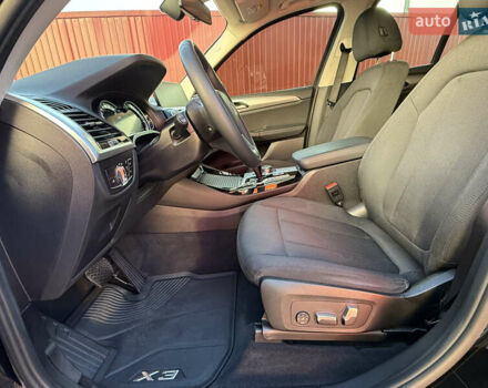 Черный БМВ Х3, объемом двигателя 2 л и пробегом 186 тыс. км за 32999 $, фото 47 на Automoto.ua