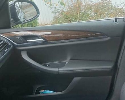 Чорний БМВ Х3, об'ємом двигуна 2 л та пробігом 192 тис. км за 24900 $, фото 4 на Automoto.ua