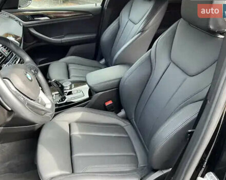 Черный БМВ Х3, объемом двигателя 2 л и пробегом 83 тыс. км за 30000 $, фото 4 на Automoto.ua