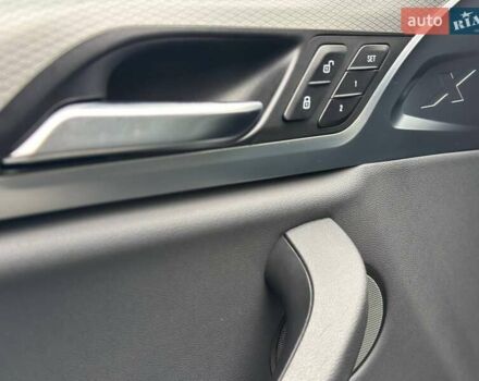 Чорний БМВ Х3, об'ємом двигуна 2 л та пробігом 112 тис. км за 28000 $, фото 16 на Automoto.ua