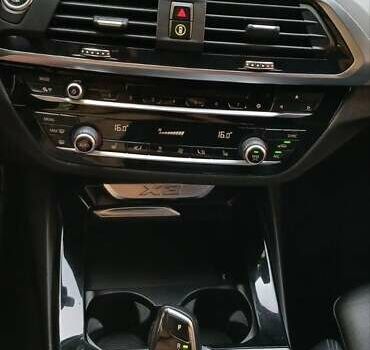 Черный БМВ Х3, объемом двигателя 2 л и пробегом 146 тыс. км за 39300 $, фото 30 на Automoto.ua