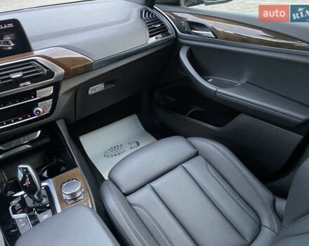 Чорний БМВ Х3, об'ємом двигуна 2 л та пробігом 146 тис. км за 27000 $, фото 18 на Automoto.ua