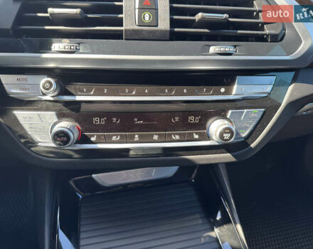 Черный БМВ Х3, объемом двигателя 2 л и пробегом 123 тыс. км за 25000 $, фото 26 на Automoto.ua