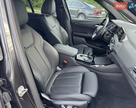 Черный БМВ Х3, объемом двигателя 2 л и пробегом 38 тыс. км за 43999 $, фото 59 на Automoto.ua