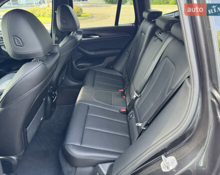 Черный БМВ Х3, объемом двигателя 2 л и пробегом 38 тыс. км за 43999 $, фото 46 на Automoto.ua