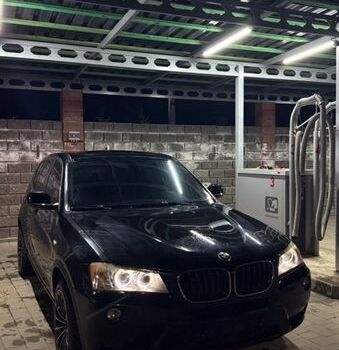 Черный БМВ Х3, объемом двигателя 2 л и пробегом 228 тыс. км за 15500 $, фото 1 на Automoto.ua