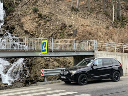 БМВ Х3 2017 у Ужгороді на Automoto.ua Чорний БМВ Х3, об'ємом двигуна 2 л та пробігом 220 тис. км за 17000 $, фото 1 на Automoto.ua