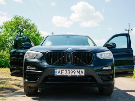 Черный БМВ Х3, объемом двигателя 2 л и пробегом 223 тыс. км за 686 $, фото 1 на Automoto.ua