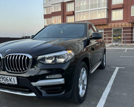 Чорний БМВ Х3, об'ємом двигуна 2 л та пробігом 81 тис. км за 27000 $, фото 1 на Automoto.ua