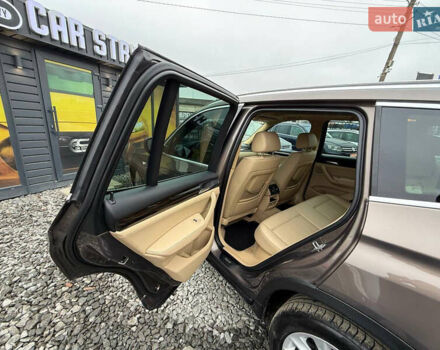 Коричневий БМВ Х3, об'ємом двигуна 3 л та пробігом 301 тис. км за 9999 $, фото 40 на Automoto.ua