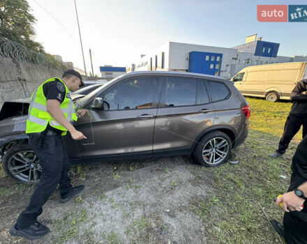 Коричневый БМВ Х3, объемом двигателя 2 л и пробегом 145 тыс. км за 6500 $, фото 9 на Automoto.ua