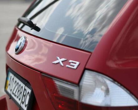 Красный БМВ Х3, объемом двигателя 2 л и пробегом 300 тыс. км за 8000 $, фото 6 на Automoto.ua