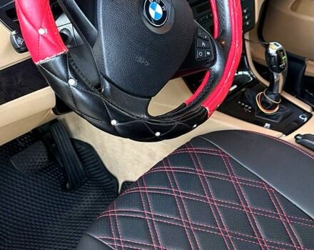 Червоний БМВ Х3, об'ємом двигуна 3 л та пробігом 385 тис. км за 8500 $, фото 2 на Automoto.ua