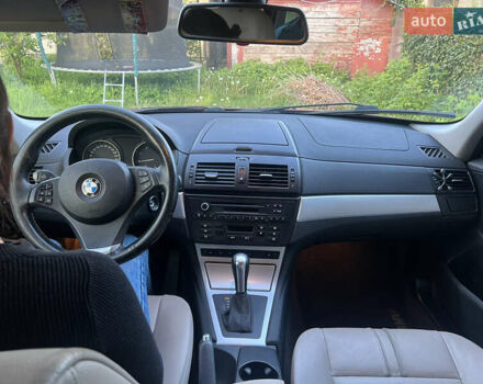 Червоний БМВ Х3, об'ємом двигуна 2 л та пробігом 204 тис. км за 10000 $, фото 3 на Automoto.ua