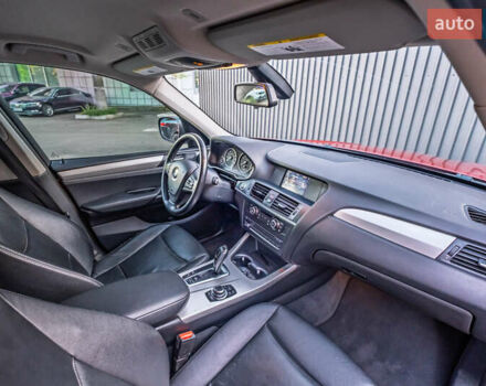 Красный БМВ Х3, объемом двигателя 3 л и пробегом 137 тыс. км за 14500 $, фото 28 на Automoto.ua