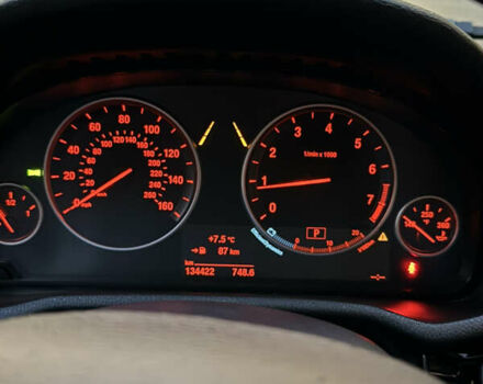 Красный БМВ Х3, объемом двигателя 2 л и пробегом 134 тыс. км за 21500 $, фото 27 на Automoto.ua