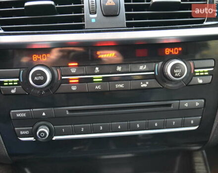 Красный БМВ Х3, объемом двигателя 2 л и пробегом 157 тыс. км за 13450 $, фото 35 на Automoto.ua