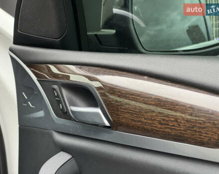 БМВ Х3, объемом двигателя 0 л и пробегом 115 тыс. км за 26000 $, фото 37 на Automoto.ua