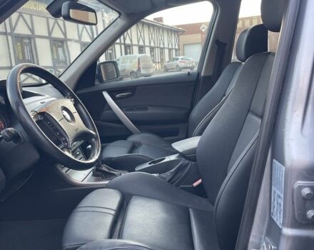 Серый БМВ Х3, объемом двигателя 3 л и пробегом 320 тыс. км за 4200 $, фото 6 на Automoto.ua