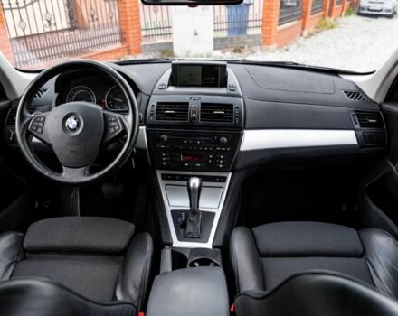 Серый БМВ Х3, объемом двигателя 3 л и пробегом 256 тыс. км за 3500 $, фото 4 на Automoto.ua