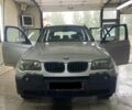 Серый БМВ Х3, объемом двигателя 3 л и пробегом 370 тыс. км за 5500 $, фото 1 на Automoto.ua