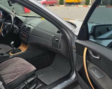 Серый БМВ Х3, объемом двигателя 2 л и пробегом 265 тыс. км за 6200 $, фото 21 на Automoto.ua