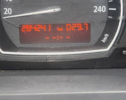 Серый БМВ Х3, объемом двигателя 3 л и пробегом 290 тыс. км за 3200 $, фото 3 на Automoto.ua