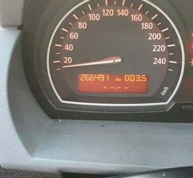 БМВ Х3 2004 в Черновцах на Automoto.ua Серый БМВ Х3, объемом двигателя 3 л и пробегом 260 тыс. км за 8222 $, фото 8 на Automoto.ua