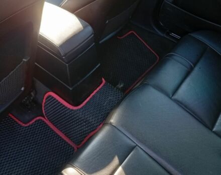 Серый БМВ Х3, объемом двигателя 2 л и пробегом 374 тыс. км за 8500 $, фото 2 на Automoto.ua