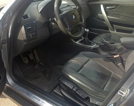 Серый БМВ Х3, объемом двигателя 3 л и пробегом 300 тыс. км за 4900 $, фото 9 на Automoto.ua
