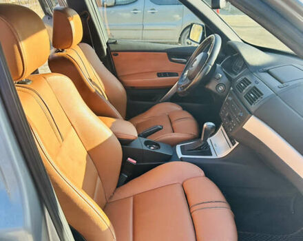 Серый БМВ Х3, объемом двигателя 3 л и пробегом 309 тыс. км за 12500 $, фото 3 на Automoto.ua