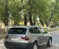 Серый БМВ Х3, объемом двигателя 3 л и пробегом 330 тыс. км за 7878 $, фото 3 на Automoto.ua