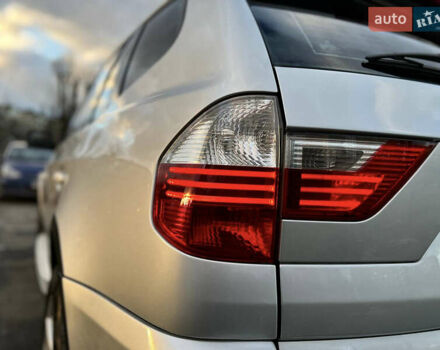 Серый БМВ Х3, объемом двигателя 3 л и пробегом 204 тыс. км за 10500 $, фото 9 на Automoto.ua