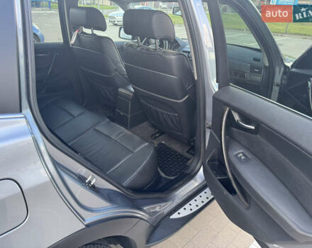 Серый БМВ Х3, объемом двигателя 3 л и пробегом 244 тыс. км за 11500 $, фото 9 на Automoto.ua