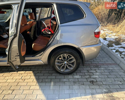 Серый БМВ Х3, объемом двигателя 3 л и пробегом 309 тыс. км за 12500 $, фото 8 на Automoto.ua