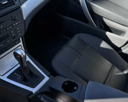 Сірий БМВ Х3, об'ємом двигуна 2 л та пробігом 243 тис. км за 9500 $, фото 4 на Automoto.ua