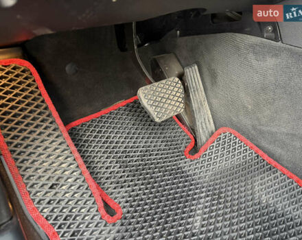 Серый БМВ Х3, объемом двигателя 3 л и пробегом 234 тыс. км за 9500 $, фото 23 на Automoto.ua